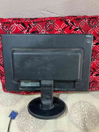 شاشة • للبيع