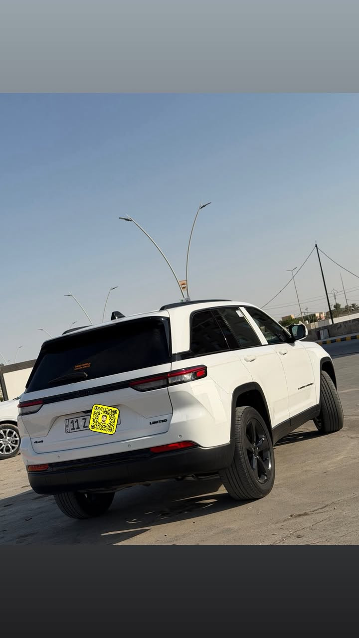 جيب كراند شيروكي التيتيود موديل 2024
السيارة ماشية 29 mm

مكفولة كفالة عامة من كلشي اخت الزيروو ،  

سيارة اخت الكلين 

سيارة داخله تقرير غرق كير مكينه كفالة كهربائيات كلهن كفالة 

رقم بغداد الجديد باسمي تحويل ثاني يوم 

محرك كير على وضع الشركة 

السبير منازل كاعيات شركة بالجيس ما مشدوده جك عدات ب جيس

مواصفات التيتيود معروفه : 

محرك 6 سلندر 3600 , السيارة 5 راكب دفع رباعي 4x4

داخل اسود كشنات مخمل و جلد 

دخول بصمه تشغيل بصمه تشغيل عن بعد صندوك كهرباء 

كير ماوس ستيرن مطرز جلد + تدفئه ستيرن 

رادار امامي حساس خلفي رادار خلفي نقط عمياء تنبيه خروج عن المسار

داخل اسود كشنات مخمل و جلد ، شاحن لاسلكي

شاشة جبيرة تدعم ابل كار بلي ، تبريد شاشة ، كشنات تدفئه 

فول تحكم ستيرن ، سايد بريك بصمة كشنات كهرباء 

انضمه قيادة،  كيجات دجتل عرض ضغط الاطارات وبعد اهواي مواصفات …

 

الاستفسار ع الرقم *********** مكان سيارة ناصرية مركز
