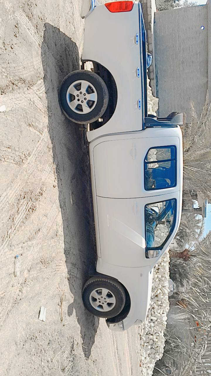 سلام عليكم نيفاره موديل 2009مكفوله مكينه وحداديه بيه صبق سنويه 2030بسمي سعر خاص غير متواجد على فيس ***********
