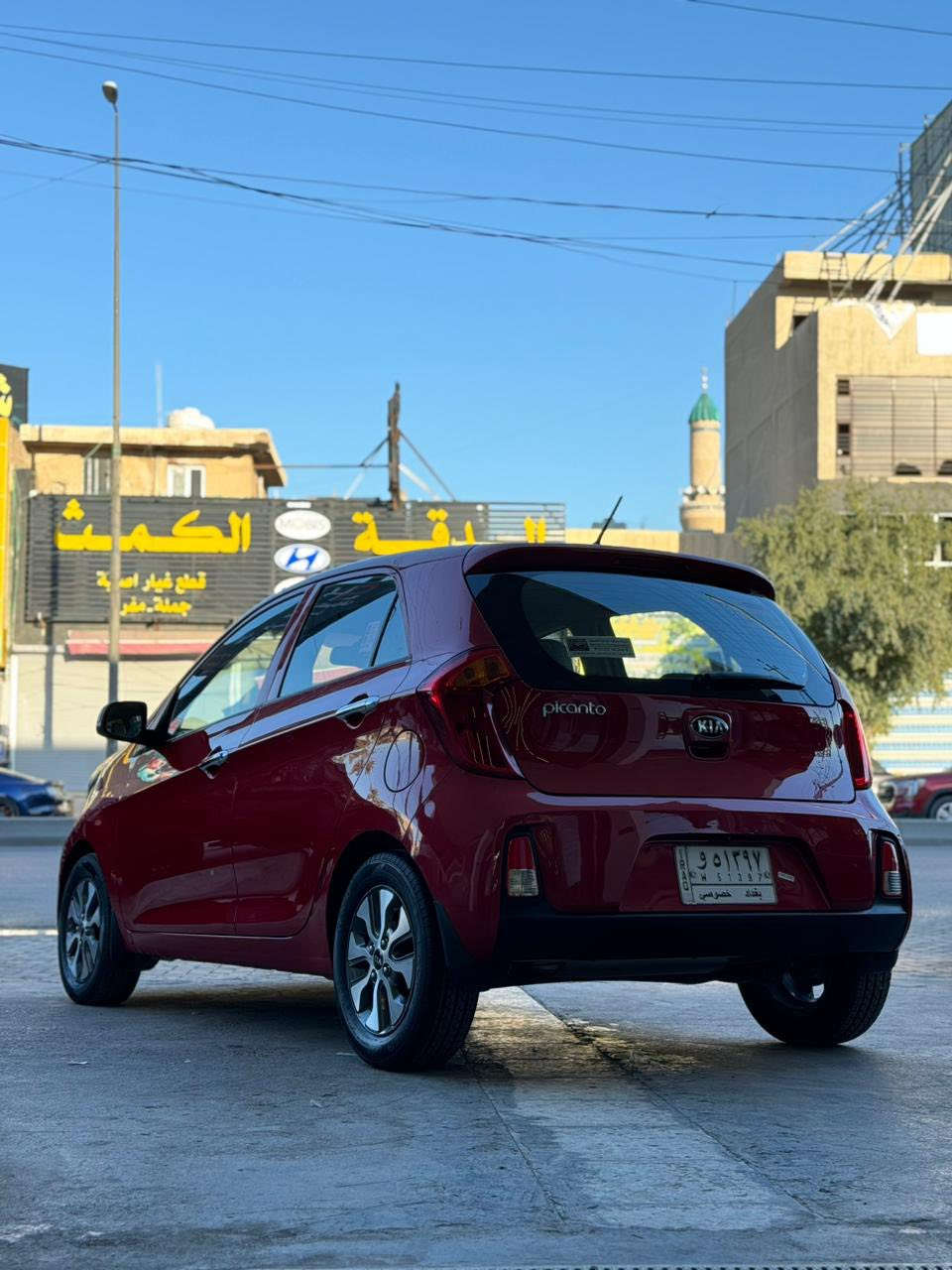 سلام عليكم
كيا بيكانتو  2017 خليجي وكاله 
ماشيه  17000 km بحاله الزيرو
الشركه الدوليه العراقيه
محرك  1400
مري كهرباء ويل كب شاشه اندرويد كامره خلفيه 4 جام كهرباء 
تخم تاير جديد انتاج 26 سيرفس كامل دهن فلاتر 
كفاله عامه من الصبغ والتبديل عدا بارد بسيط بالباب 
السعر  109 ورقه مجال جداً بسيط 
المكان الكاظميه 
***********
