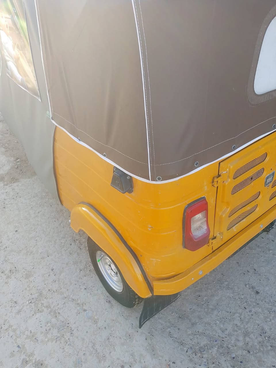 سلا عليكم تكتك لبيع موديل ١٩ شهر ١٢ مكينه مكفوله من تنقص وتبخير قبل عشرين يوم
جفتت تجفيت شركه كهربايات كله شغاله وراق كامله شركت مصطفى مكان بغداد محموديه سعر ٤٨٠٠ وبيه مجال بصيط ‭٠٧٧٨ ٠٢٩ ٣٥٣٩‬
