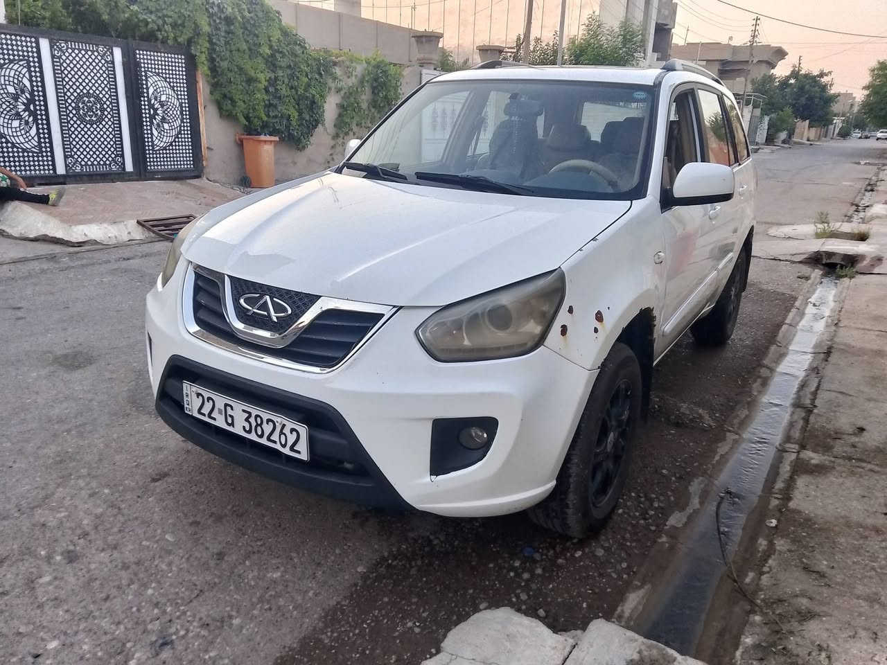 سلام عليكم سياره للبيع موديل 14كيرسيم مكانيكي سنويه لحد29 جاملخ السير صبغ بدون دواخل بسمي شرطة تحويل وكاله مكاني كركوك السعر 65      ***********
