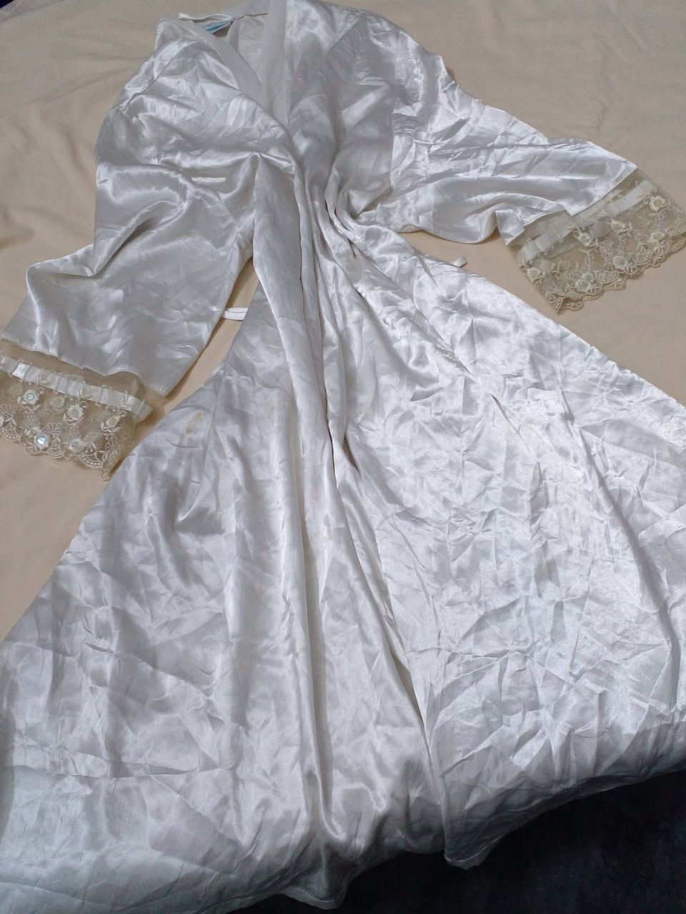 مخور  سعرالقطعة 5000


**إذا كنت صاحب هذا الإعلان وتريد حذفه لأي سبب، رجاءا أرسل رسالة إلى الدعم الفني**