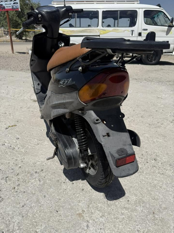 سلام عليكم 
BJ
للبيع دراجه رمبه 
كلهه مكفوله وعل بلاد 
سويج العدد ثنين 
السعر ٣٥٠💰
***********
مكاني التاجي سبع البور
