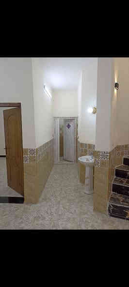 السلام عليكم عندي بيت للبيع 200 متر  مكانه  هبهب. حي. العطار. بناء درجه اولى حديث سنه 25 بي غرفتين وصاله ومطبغ وهول وكراج سياره وحديقه خدمات كامله تبليط مجاري قريب عل شارع العام موقعه حلو شارع عرضه 15 متر البيت بئسمي ومطلوب سكان 40 تريده نقد تريده قصط بكيفك للتصال ***********
