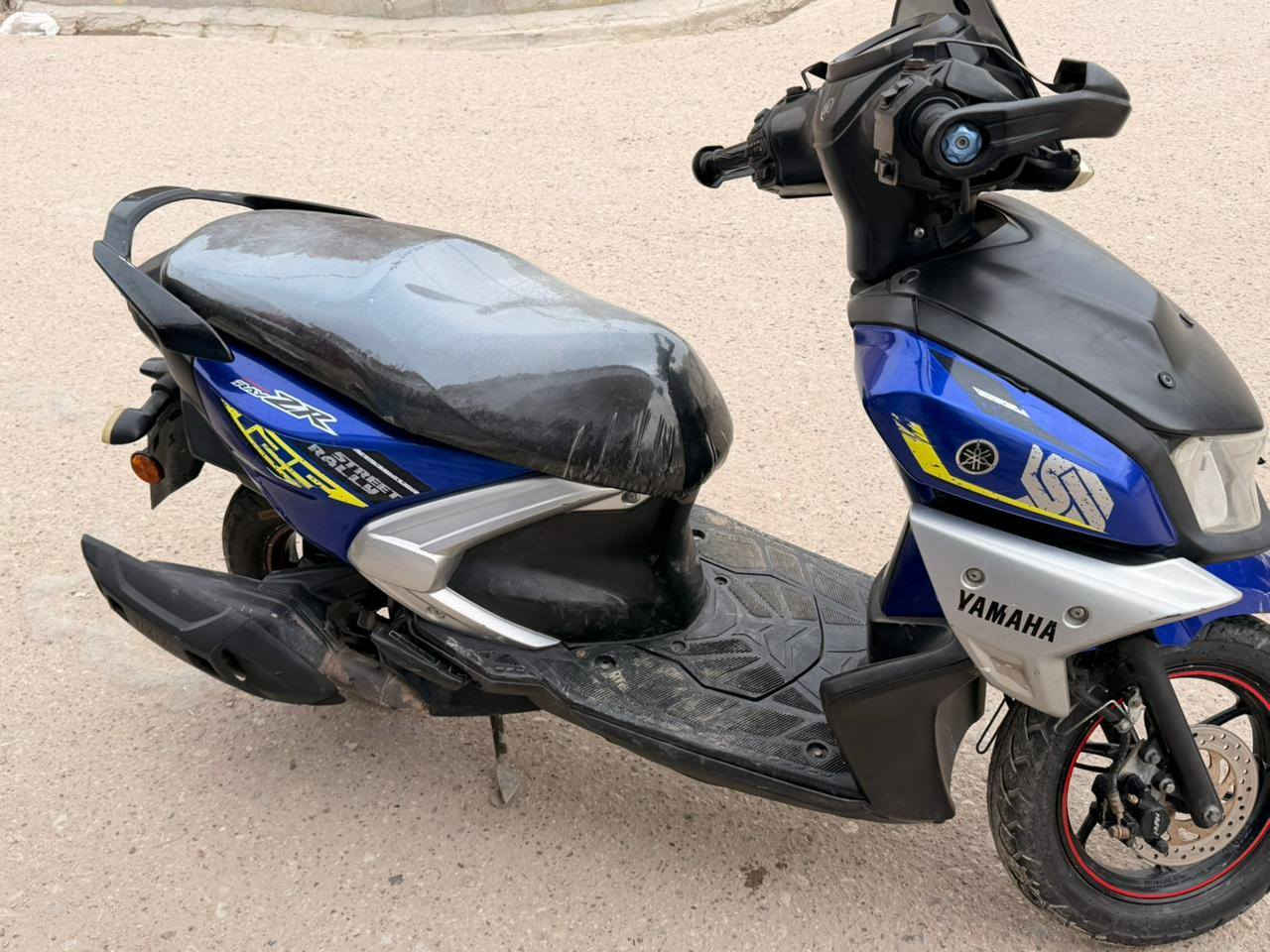 السلام عليكم للبيع ZR
لباقي التفاصيل خاص***********
