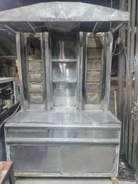 شوايا كص مع ميز مع غراض كامله السعر ٥٥٠  بغداد الامين الثانيه  0775471...
