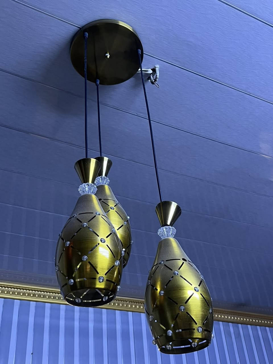 مناضر طبيعية منزليه وثريات منزليه و ميز أحذيه  طلب والاستفسار علئ رقم***********
