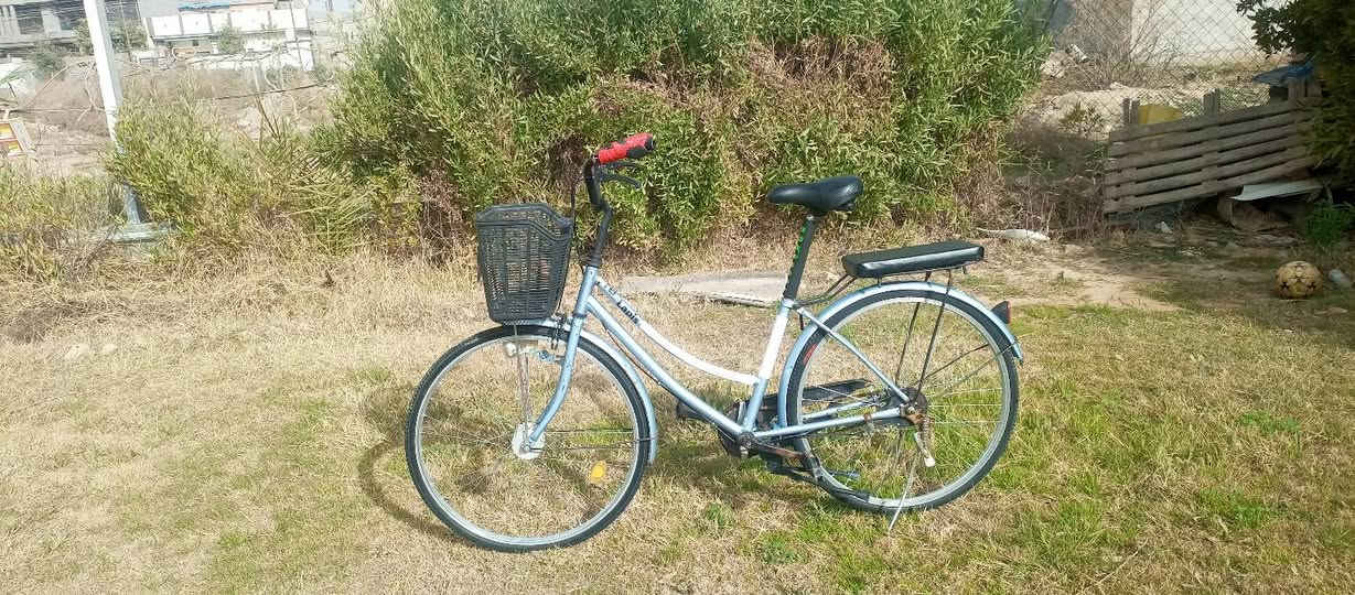 سلام عليكم باسكل جديد يابان حجم 26 ويل  حساس كامل  سعر 75 بيه مجال  شهربان حي العسكري رقم الهاتف ***********
