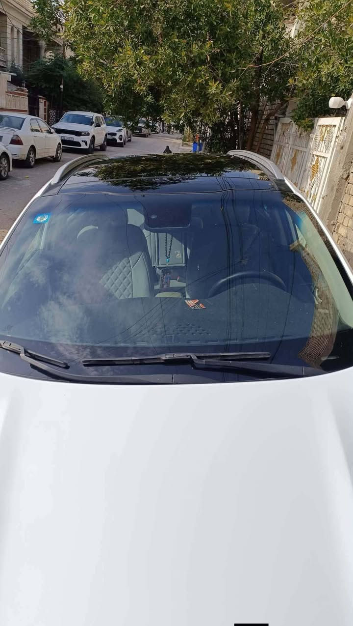 السلام عليكم سبورتج موديل ١٧ فول مواصفات ماشيه ١١٥ الف خليجي مكفوله عده بارد بسيط وتكحيل رقم بغداد بأسمي السعر ١٧٣ وبيهه مجال بسيط مكان السيارة بغداد البلديات رقم الموبايل ***********

