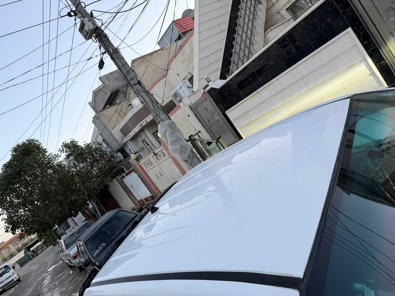 تويوتا مةرزية٢٠١٢ پارچة رةش بي تةقةورةقة مالي دوستة يةك دينار مةصروفي نية تاكو ٢٠٢٩ تازةية  مةكينةي تازة تةشفيتة  جوار تايةي تازةي لةژيرة كارةباي  و اكسل داروبةردي بةشةرت رةسمي سونةرم داناوة تكاية مشتةري نيت مالي كةس سوك مكة لةگةل ريزم بو تان لةكةلارم 
#بارجةرةش
***********
