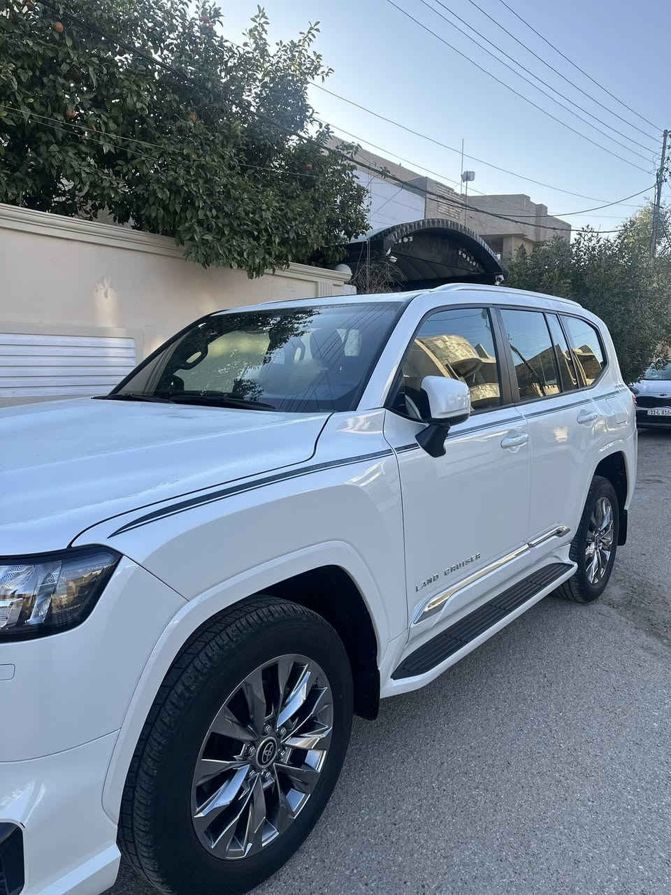 للبيع لمتد 24 GXR
زيرو السياره ماشيه 13 الف 
السياره جديده جداً 
مواصفات مالتها. معروفه 
السعر 68500$
مكان السياره بغداد 
***********
داخل احمر المميز
