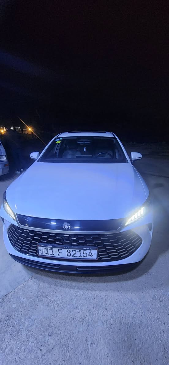 بي واي دي للبيع جن ابلاس فول
ماشيه 7000الاف مكفوله كفاله عامه 
فول موصفات سلايت .
شاشه جبيره 
***********
***********
بغداد السيديه .
كامله اراقام وبسمي السياره
