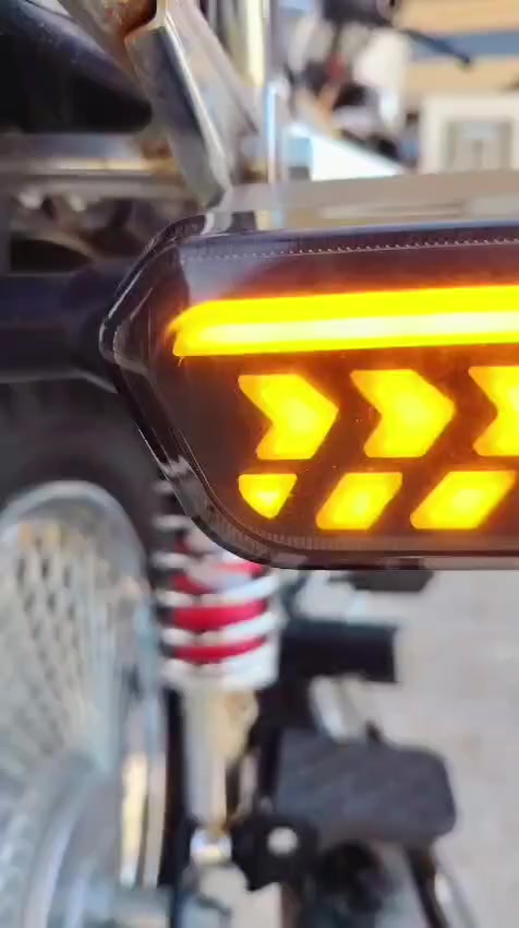 السلام عليكم شباب دراجه تايجر للبيع موديل 25  دراجه كفاله عامه اوراق دراجه نظيفه حيل مكاني حله سياحي  ***********
