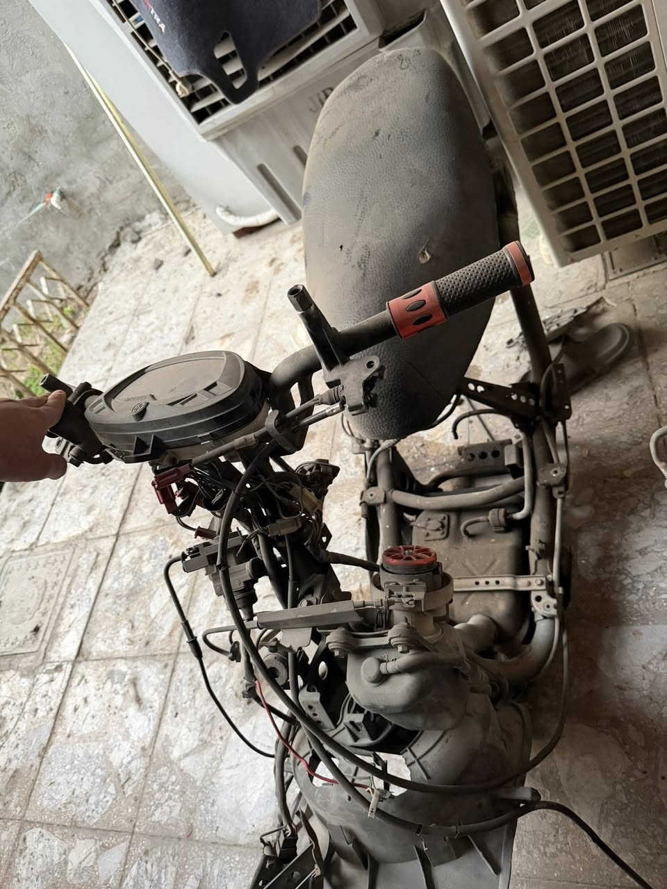 السلام عليكم شاصي ماكس ثعلب للبيع كامل هوه والضفيره نضافه ١٠٠٪؜ الشراي يدخل خاص وبخدمته مكاني بغداد العطيفيه الاستفسار خاص لو واتساب ***********
