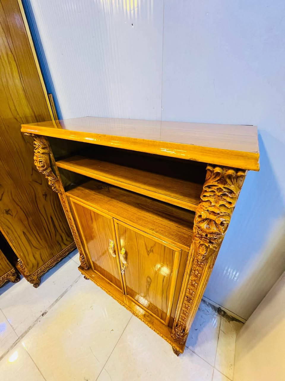 غرفة. عراقي ٦ملحق تفصال ارجل. كعب الغزال زان ضهر جرجوبة ثقيل لون مميز. مليون او٧٥٠بس. واصل. كول مناطق بغداد


**إذا كنت صاحب هذا الإعلان وتريد حذفه لأي سبب، رجاءا أرسل رسالة إلى الدعم الفني**