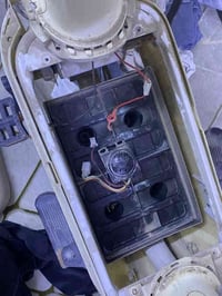 دراجه شحن R9الدراجه رايده ب150ودراجه صاره عدي تقريبا سنه ونص واني تارك...