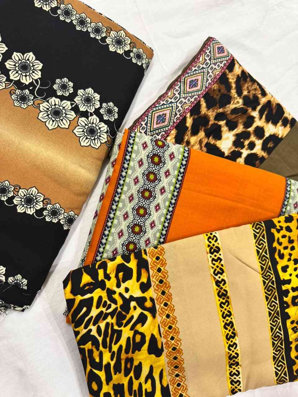 اهلاً حبايبي🙋🏼‍♀️🙋🏼‍♀️ اقمشة جددديده 
وجميلة وجودة عالية والسعر حلو هم😍♥️♥️♥️🔥 الكشمير الايطالي الاصلي  
الفحص امام المندوب معجبكم رجعو بدون اجور توصيل وتدللون عليه 
والكميه محدوده وتوصيل سريع 🌹🌹🌹🌹🌹للحجز واتس***********📞
