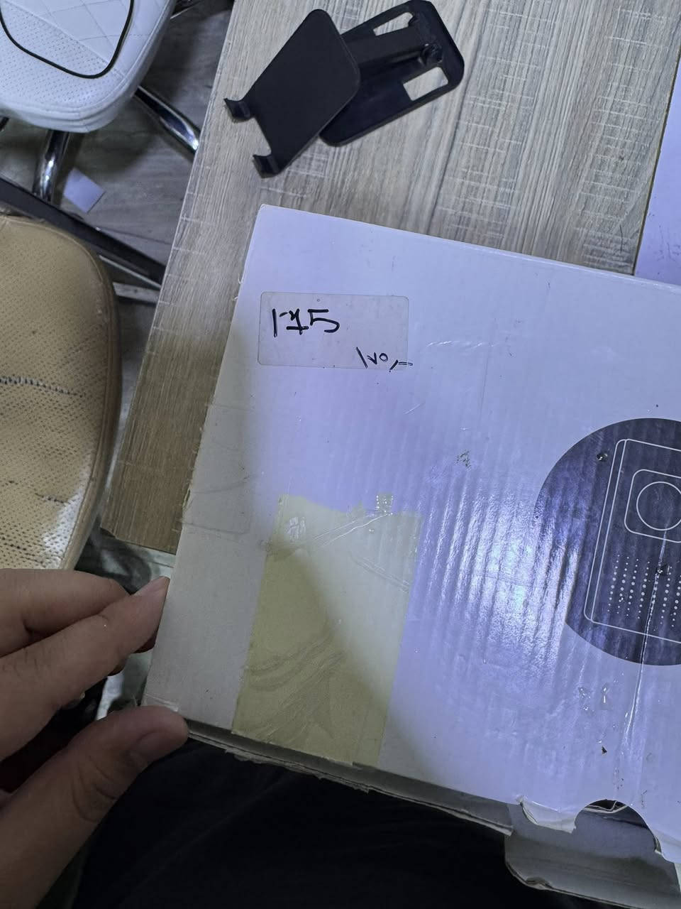 السلام عليكم
داتا شو حجم كبير 
اخذتها ١٧٥ 
خلي سعرك وبالعافية
لا تكسر بمال غيرك


**إذا كنت صاحب هذا الإعلان وتريد حذفه لأي سبب، رجاءا أرسل رسالة إلى الدعم الفني**