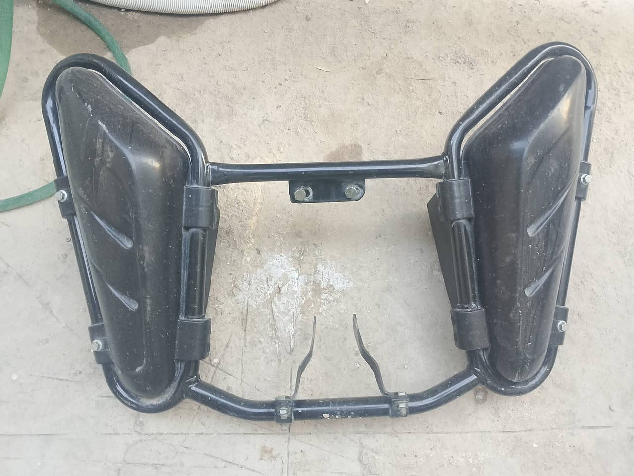 كلهن جدد بس ماغاسلهن بترابهن صورت قفلهن 50 الف منلخير مكاني بغداد جسر ديالى القديم قرب الزعفرانية 
***********
