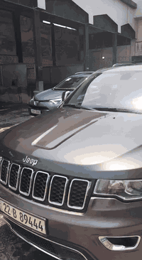 سلام عليكم 
جيب شروكي ليمتد موديل 2021 جديده ماشيه 35 امريكي حادث جاملغ جها السائق 
عارضها 225 اوبيها مجال 
رقمي ***********
