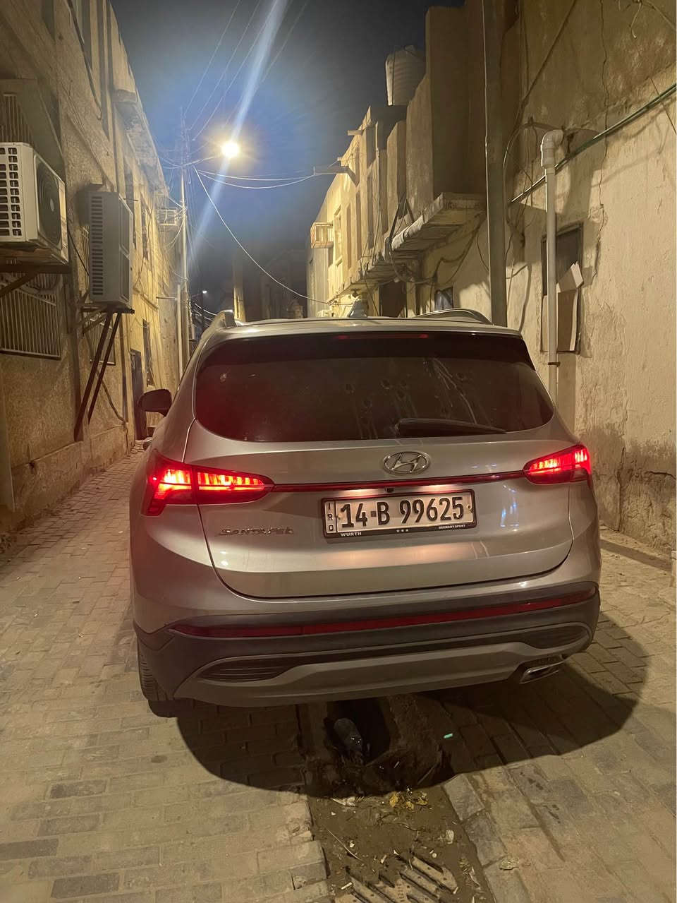 هونداي سنتافيا 2023 للبيع وارد امريكي حادث جاملغ وبنيد بدون دواخل السياره جديده ماشيه 90000 رقم بصره حره تحويل مكينه 2500 رقمي *********** متواجد وتساب البصرة, العراق
