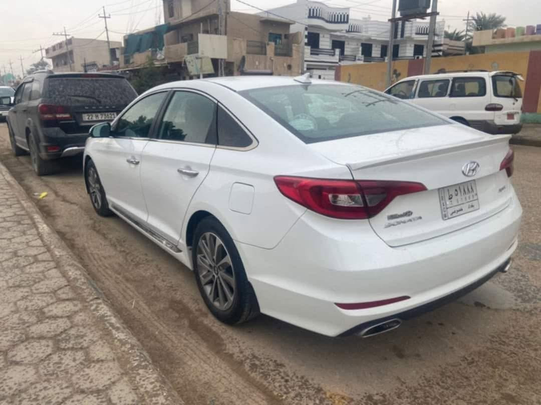 سوناتا 2016 رقم بغداد Sbort رياضي السعر 125$ وبيها مجال
فول مواصفات عدا الفتحه 

بصمه تشغيل

بصمه ابواب

كشنات جلد 

كشنات كهربائيه 

كشنات تدفئه

شاشه كبيره 

كامره دواره

قطعتين تبريد

مانع انزلاق

نقطه عمياء

تحكم جهتين 

مثبت سرعه 

ثلاث انظمه قياده

 كروم / سبورت / عادي

منضومه زنون 

وبعد بيها هواي مواصفات اليحب يتواصل عالرقم (***********)
