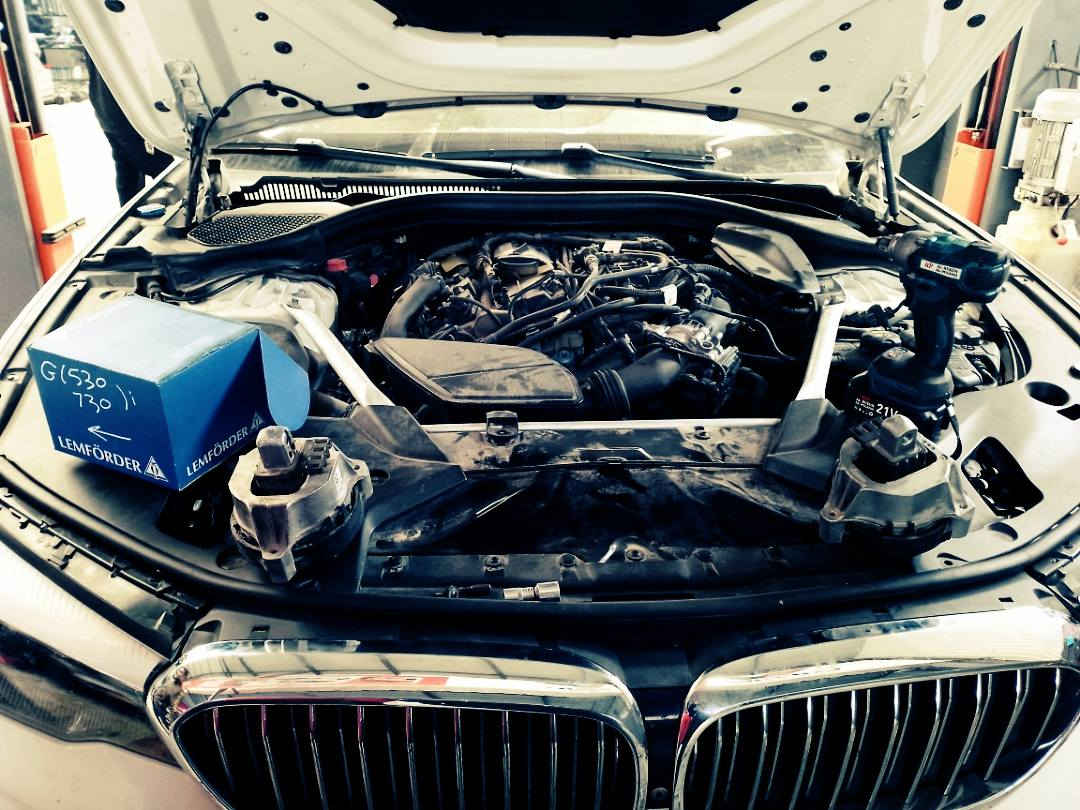 لا تلف ولا تحتار كراج أي كيو كار لصيانة السيارات أفضل خيار فحص بأحدث الأجهزة ميزانية الكتروني فحص الصدر بجهاز الهزة فتح صدر فتح مكاين برمجة عقول ويوجد كادر خاص للسيارات الألمانية العنوان الرمادي شارع 17 مقابل جامع محمد عارف للتواصل ***********
