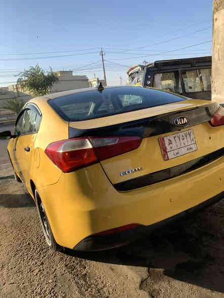 السلام عليكم فورتي 15 وارد امريكي مكينه دوش 1800 صدرها وتايراتها نص عمر حادثها مثل ماموضح بسونار سياره بيها 
مشكله بلكير بيها عته بين 40و60 خفيفه مكان سياره بغداد حي النصر رقم الموبايل *********** مامتواجد على فيس خابر وتدلل معروضه 107 وبيها مجال
