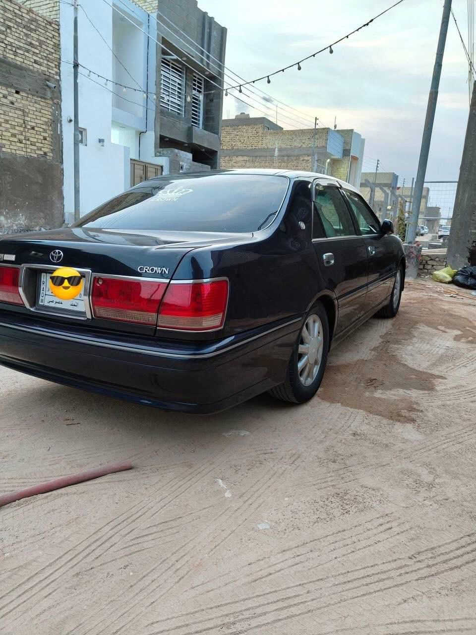 سلام عليكم - ملكة للبيع او مراوس موديل ٢٠٠٣ اصل كرستال رقم نجف مداور ثاني يوم سياره ٣دكم شاصي (٧١) ديفور الزغير كفاله من كص ورسميات ونغل جثه جاهزه اللاخير مكاني نجف *********** السعر (١٢٠) وبيه مجال بسيط
