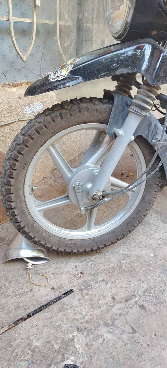 ويل وتاير كامل بس الأمامي قيم وهذه بلعافيه بلعافيه بغداد الكرخ شعله


**إذا كنت صاحب هذا الإعلان وتريد حذفه لأي سبب، رجاءا أرسل رسالة إلى الدعم الفني**