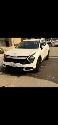 كيا سبورتج 2025  فول موصفات ما عده البانوراما  ماشيه 6 الاف  صار بيه ض...