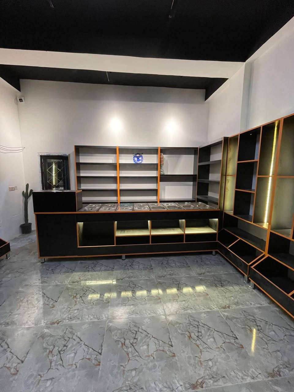 To calr 
النوع MDF تركي 

فاترينات قياس ٩٥ ❤️ 

الاستفسار ***********

#ديكوراتحديثة #mdf #غرف_نوم #جبس
