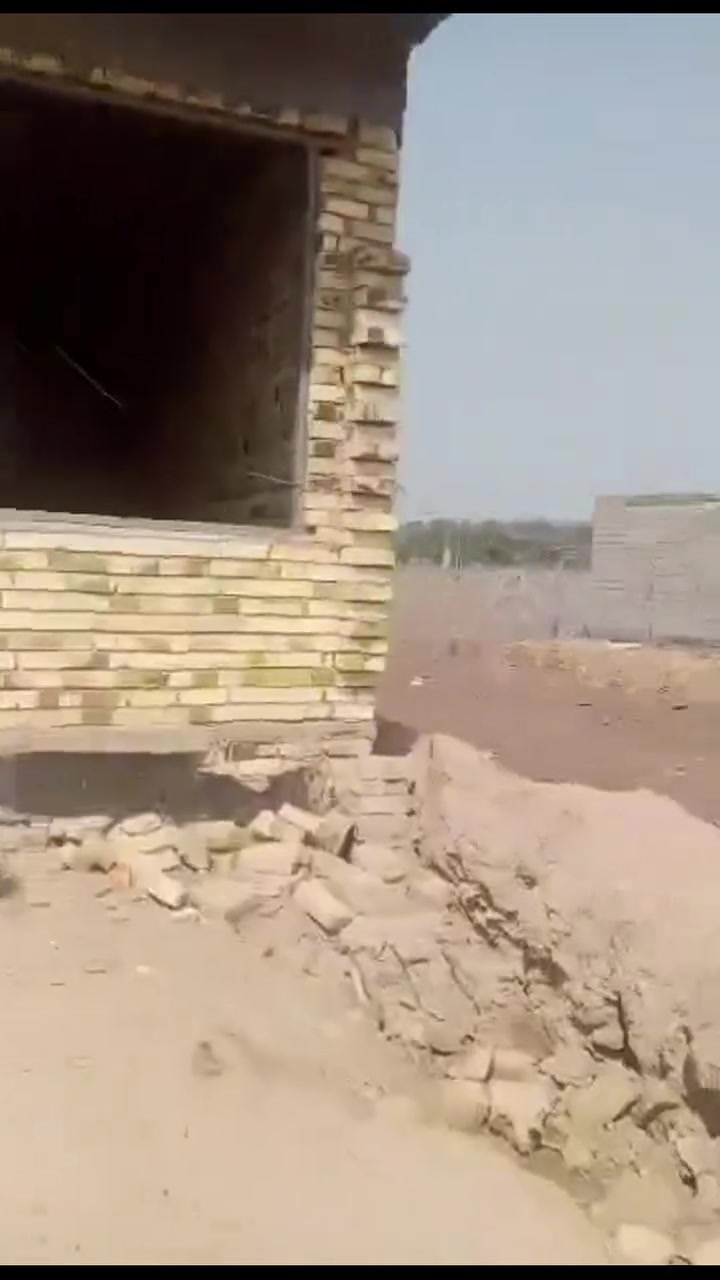 🏡 عقار للبيع بسند 25 زراعي ✔️ تحويل مباشر باسم المشتري
إذا كنت تبحث عن بناء حقيقي ومواصفات إنشائية قوية بعيداً عن البناء التجاري السريع، فهذا العقار يستحق المعاينة.
🔹 بناء طابوك شوملي 🔹 سقف صب C30 عالي المتانة 🔹 شبكة كهرباء كاملة داخل السقف 🔹 نزالات البوري محفورة وجاهزة 🔹 رفتات بقياس 60 × 50 🔹 ارتفاع البناء 3 أمتار يمنح راحة وتهوية ممتازة
💰 السعر: 32 مليون فقط مع وجود مجال بسيط للجادين
عقار مناسب للسكن أو للاستثمار، وبسعر يصعب إيجاد مثله مع هذه المواصفات الإنشائية.
📞 للاستفسار والمعاينة: ***********
