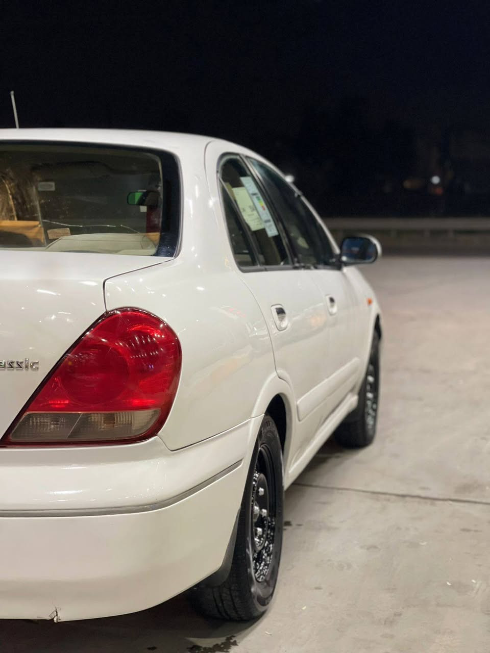 نيسان سني ياباني 2009 محرك ممتاز كير ممتاز حداديه جيده سياره تخم تاير جديد رقم بغداد الجديد سياره تبريد شغال ثلج تدفئه شغاله سياره يوجد بيها ثلاث قطع صبغ بدون دواخل فقط للجماليه السعر 92 لاستفسار على هذا الرقم *********** محمد العنوان بغداد الشعب
