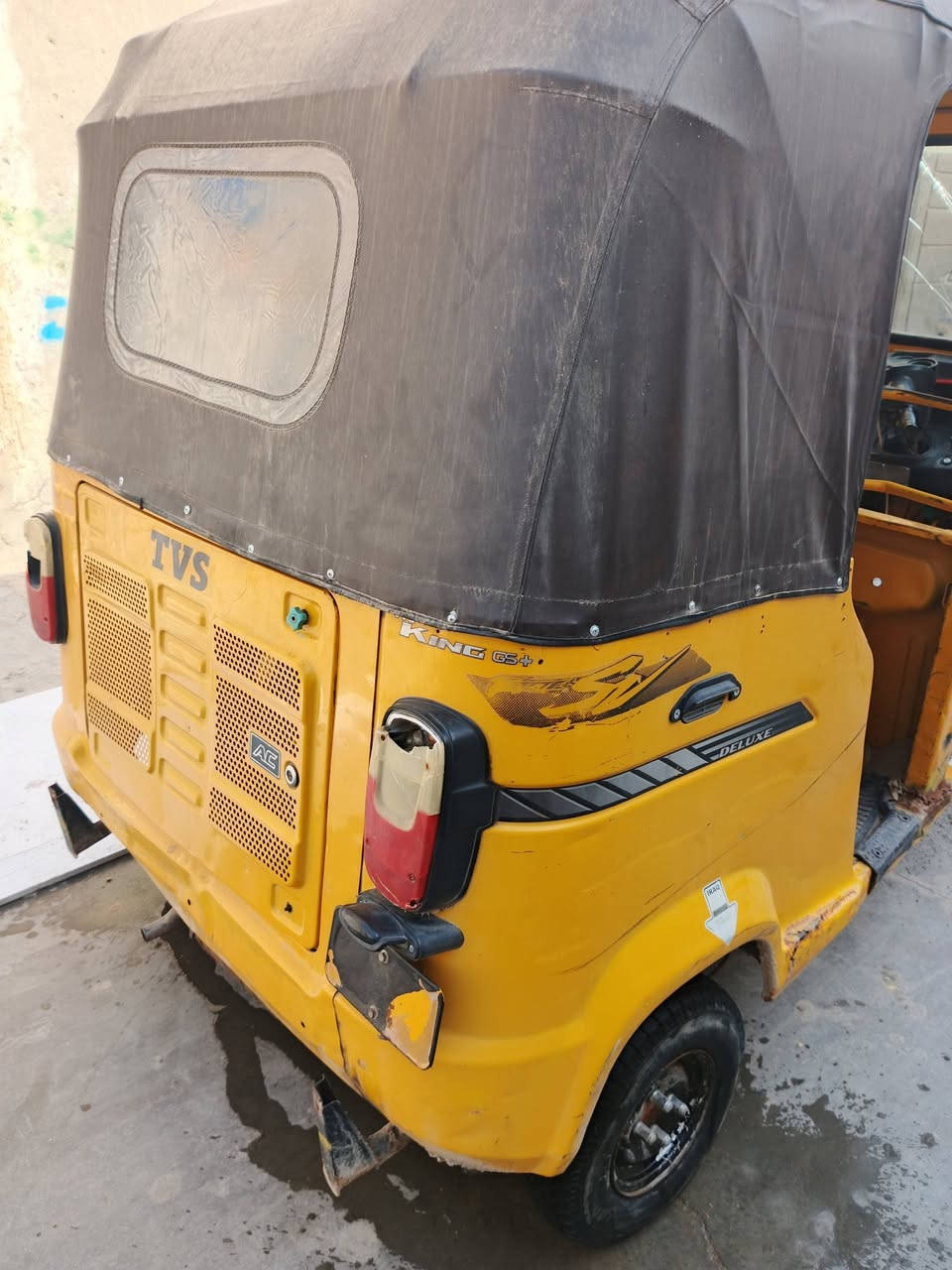 السلام عليكم
تكتك اوراق للبيع 
الشراي يتصل ع هذا رقم ***********
