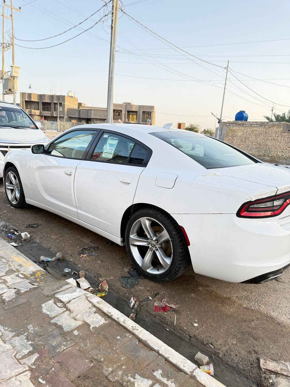 سلام عليكم جارجر موديل ١٦ اصل رقم بغداد بيه بس بنيد بدون دواخل سياره جاهزه وخير من الله مكينه كير تبريد حداديه تخم تاير كامله سياره   جاهزه مال جناي مكانه سماوه  سعر مناسب ب١٧٨  رقم موبايل ***********
