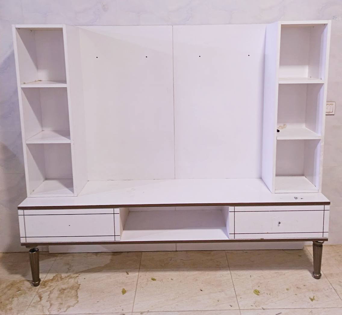 مێزی tv
1مترو80 سانتیم درێژە
160بەرزە 40 پانە
نرخی 30هه زار
***********
سلێمانی السليمانية, العراق
