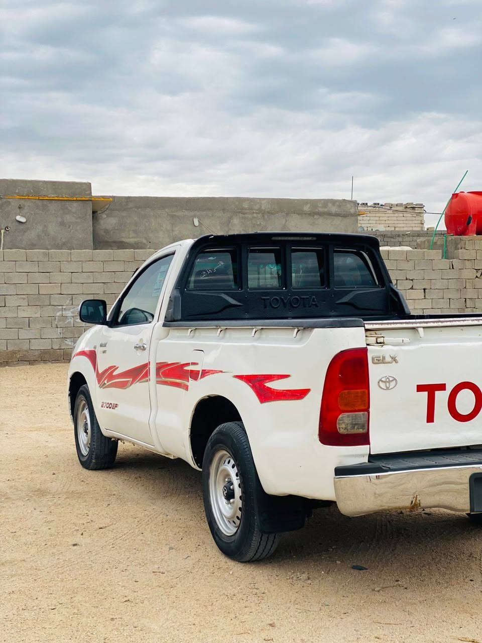 فلاونزه 2011 مكفوله رقم واسط محرك كير جدد تخم تاير حداده كله جديد مكان البصره ***********
