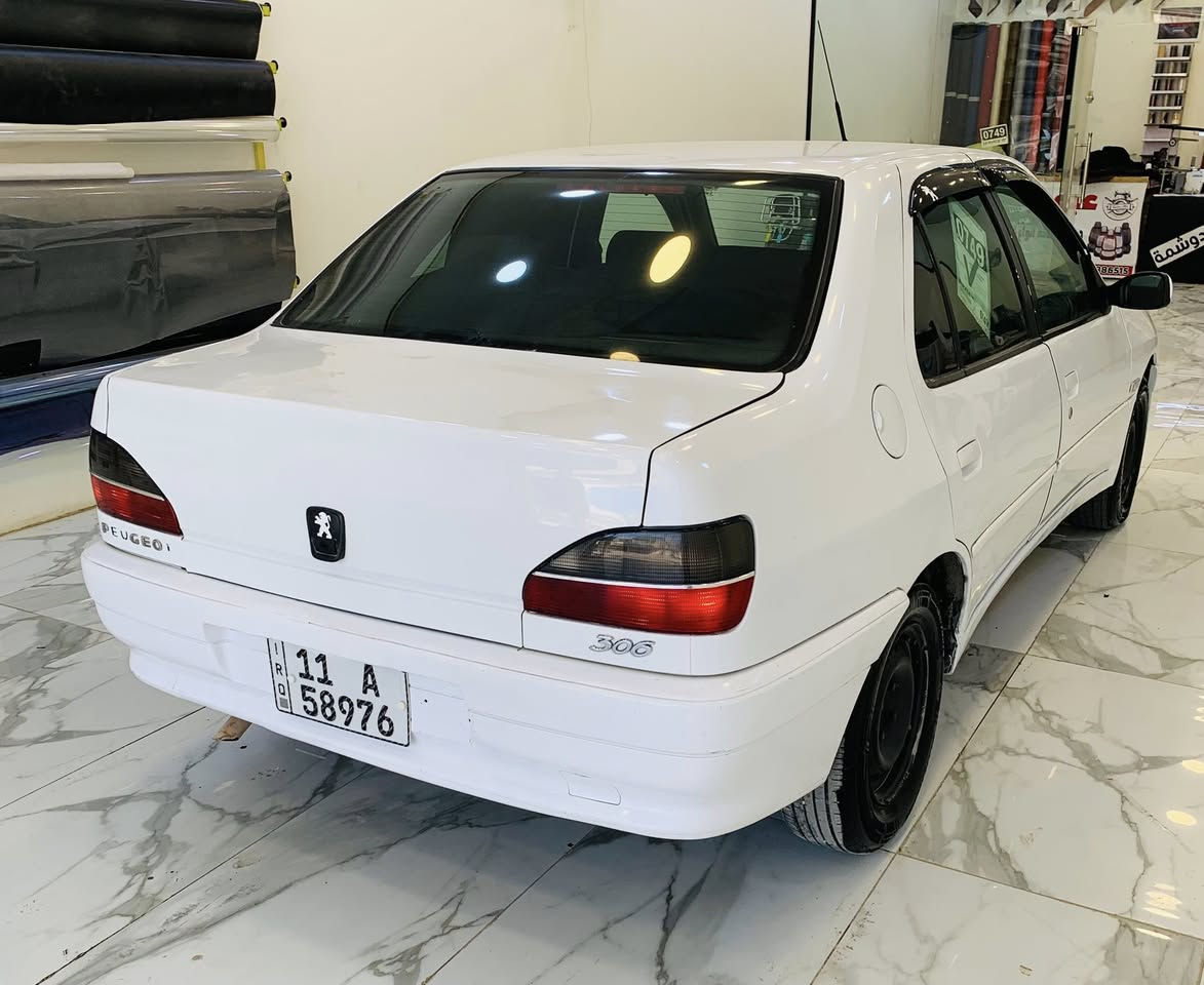 للبيع فقط بيجو 306 سياره كلها بلاديه ماعده الدوسات مصبوغات  
محرك جديد تبريد شغال عايزه بس غاز 
هزه جديده ورقم دولي 
السعر ٦٠وبيها مجال بسيط حك الجيه 
مكاني صلاح الدين 
***********
