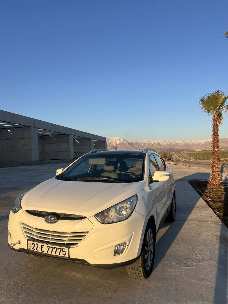 تکسون مودیل 2010 
بدون صبغ بدون حادث
کیر محرك تبرید کهربایات بشرط
بانوراما -ویل کروم/ 280 k ماشی
تحویل بشرط _رقم سنویە جدید 
سعر 133$ومجال _***********
مکان _ عقرە اكر, نينوى
