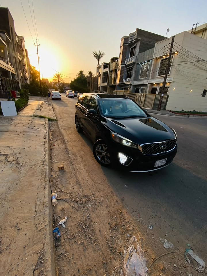 سورنتو 2016 فئه sx فول مواصفات 1/1
 رقم بغداد بسمي 
 ضرر السيارة چامغ ايمن وبنيد 
المواصفات
ماشيه123 
1-بصمه ابواب وصندوك 
2-بانوراما 2 طكات
3-مكينه 6سلندر
4-عدد الركاب 7
5-تبريد 3قطع منفصل التحكم
6 تو ويل سحب امامي 
7-نظام مانع انزلاق
8-انظمة القياده 1عادي 2ايكو 3سبورت 
9- نظام رادار النقطه العمياء 
10- مري قلاب عند الرجوع الى الخلف
11-داخل جلد
12-تدفئه  كشنات 
13-شاشه جبيره مع هارد خزن 64 كيكا
14-تحكم كشنات جهتين كهرباء فول
15- حساسات خلفيه مع كامره  دوارة HD
16-خزن ميموري كشن السائق عند التشغيل ولطفاء
17- مري شفط مع القفل ولفتح+ اشاره
18-سماعات انفنتي صوت عالي جداً
19-ويل كب 19 
20-حساس انخفاض التاير مع التنبيه
21-شاشه قرأة العطلات بدشبول
22-بردات خلفيه
23- تحكم ستيرن فول 4 جهات
24-جنطه كهرباء شفط بصمه و لمس
25- لايت وبك لايت لدات فول
26-  لايت زينون 
27-يدات نيكل مع اضويه اناره ترحيب 
28-نظام Ac 116v توزيع فولتيه كهربايه
29-مدخل USB مع اوكس
30-نظام بلوتوث مع حاكيه عند الاتصال
31-نظام التكلم مع السياره
32-نظام P. قفل الحساسات الخلفيه 
-سياره مبدل بيها گازگيت شغل مضبوط 
الرقم : ***********
