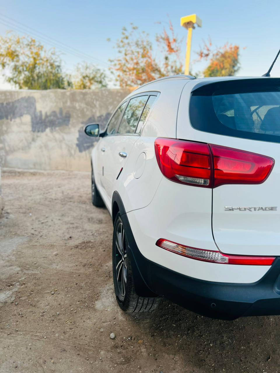 سبورتج موديل2017 خليجي مكفول  ماشييه 68 موصفات خاصه بنورامه فتحتين تحكم ستيرن مانع نزلاق تبريد قطعتين لد اناره تخم تاير جديد سبير شركه مانزل سياره بلاديه ع شركه مكفوله كفاله عامه اشاير بل مري مري شفط كامره خلفيه محرك 2400دوش السياره جديده مال بيت المكان بغداد الشعله اي استفسار اتصال على الرقم  ‭0778 342 9217‬
