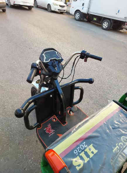 سلام عليكم ستوته البيع الحجم الكبير مابيه اي نقص جاهزه بطاريات جدد سعر مليون و 200 سكن بغداد متواجد خاص او هاذه رقمي ***********
