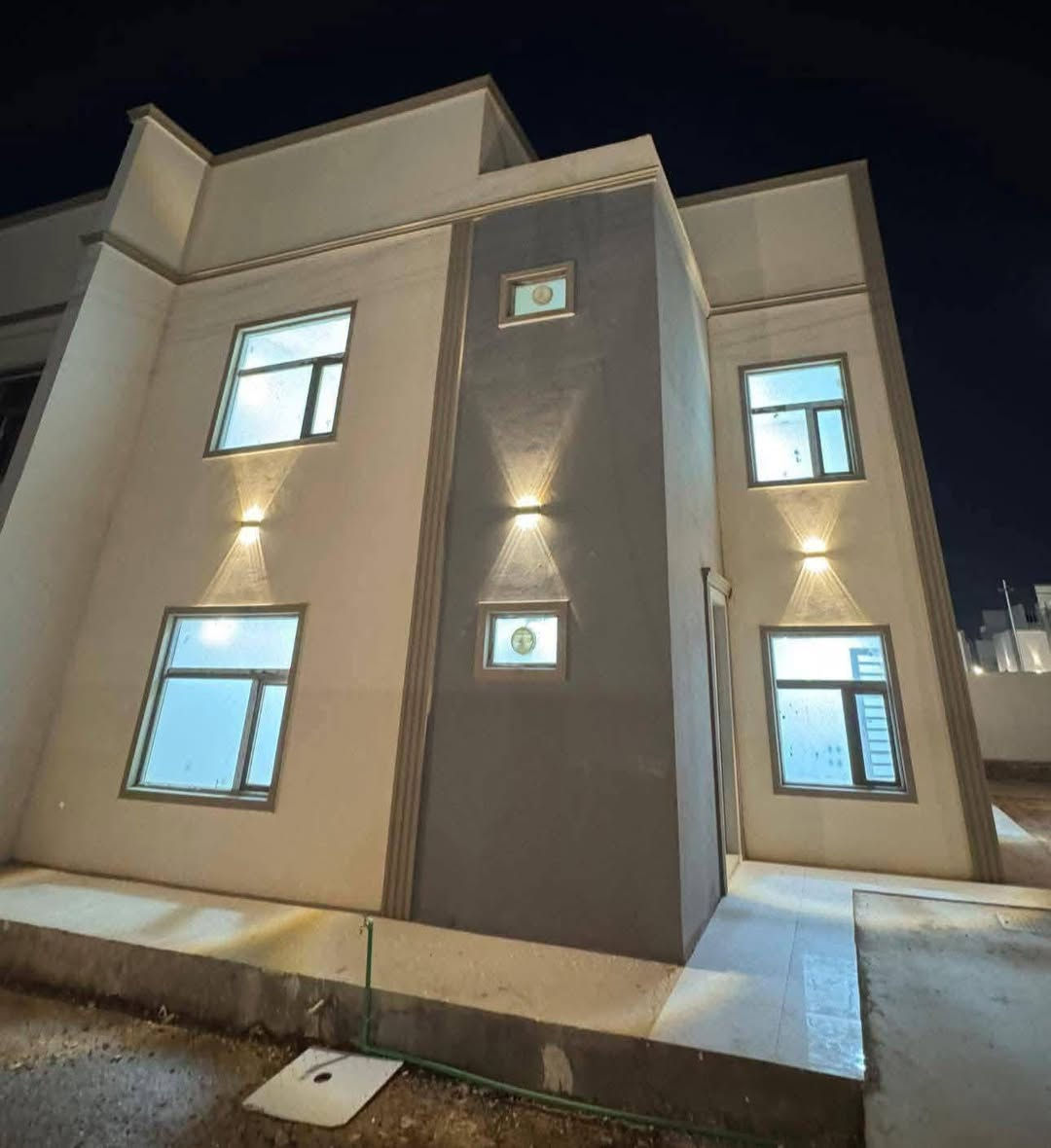 🏡دار لبيع في مجمع الاميرات السكني 2🏡
📍مساحة 200 م
📍موقع مميز شارع 30🫠
📍مربع ثاني مقابيل الأولى
📍بيع نقد السعر 188 قفل 🔒
لستفسار اكثر اتصل على الرقم
***********📞
*********** واتساب
