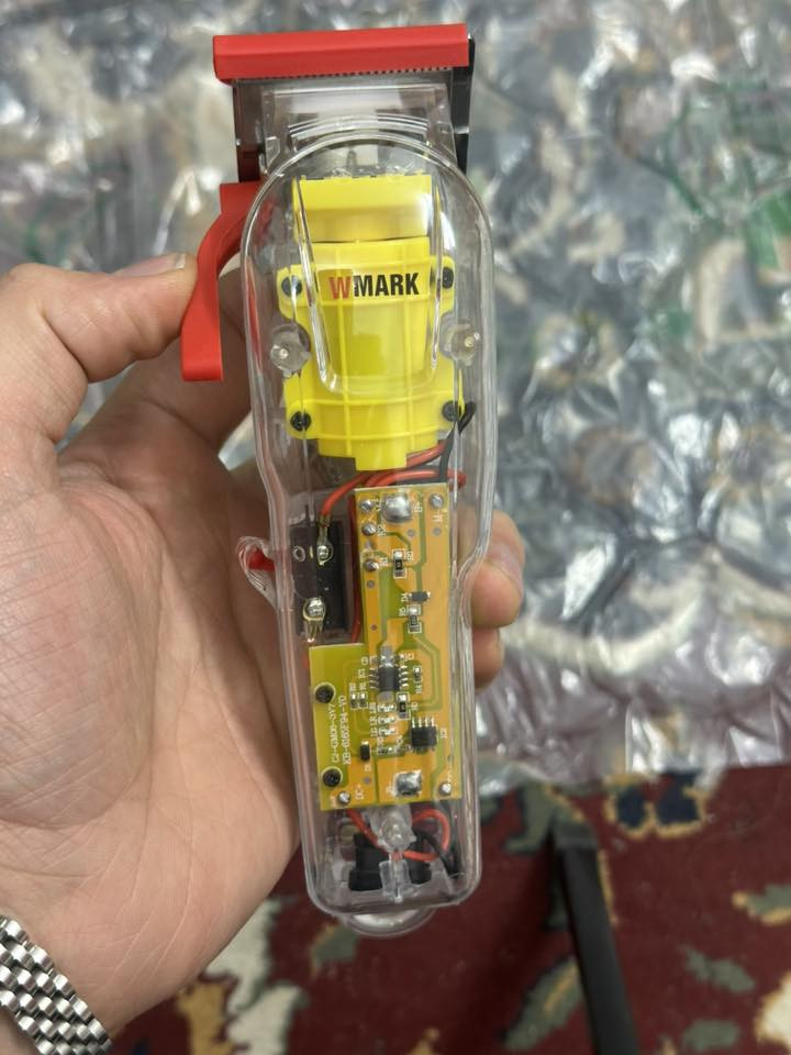 مكينة حلاقة ماركة تخبل على اول تم 30 وتوصيل مجاني 🥲


**إذا كنت صاحب هذا الإعلان وتريد حذفه لأي سبب، رجاءا أرسل رسالة إلى الدعم الفني**