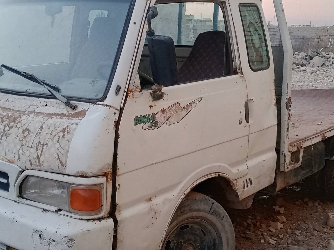 سلام عليكم كيه بنكو موديل 95لبيع  محرك وكير وكسن خير من الله شاصي نضيف مكان بغداد السعر 13
رقم الهاتف ***********
