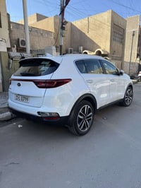 للبيع سبورتج 2021   مكينه 2000دوش  ماشيه 27حقيقي حقيقي  ويل كروم  أشاي...