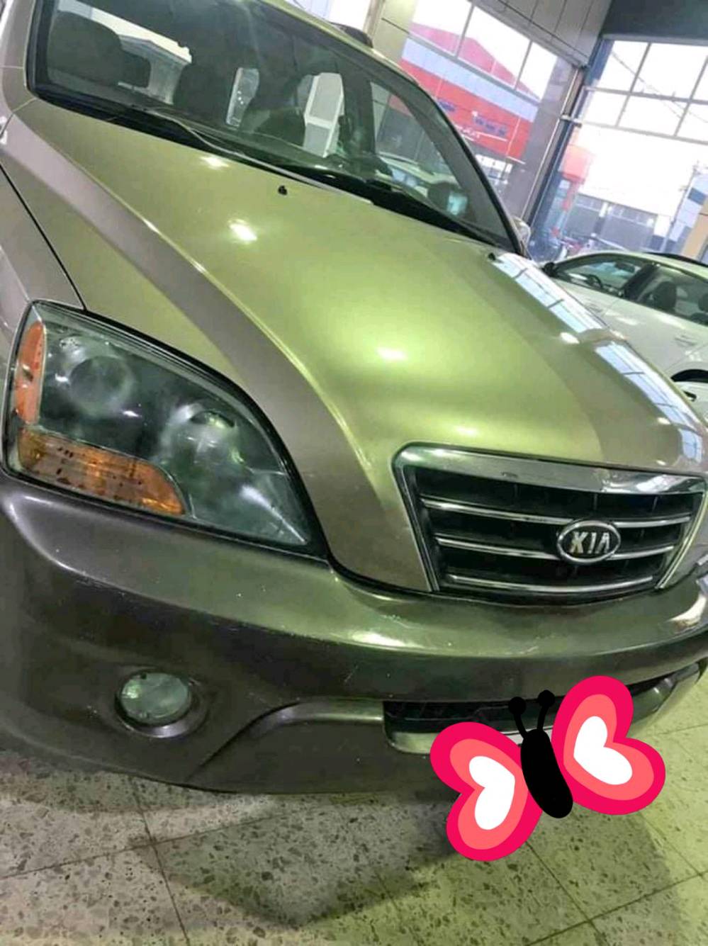 السلام عليكم 
سورينتو رقم دهوك موديل 2008  حجم المكينة 3800 6V بيها شبر بين باب السائق و الجاملغ فقط 5 راكب كير ومكينه شرط السنوية جديده ورقم جديد رايدها 115 وبيها مجال