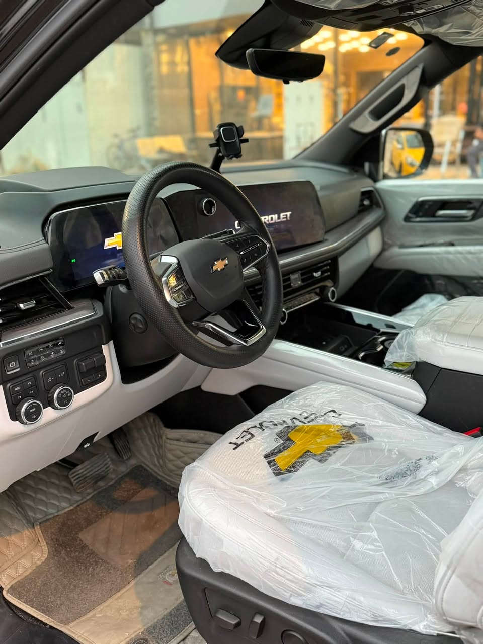 السلام عليكم ....
للبيع تاهو بريمير 2025 🔥

🚘 Chevrolet Tahoe Premier 2025

وكاله المنصور

🎨 اللون: أسود ملكي

🛡️ مغلفة بالكامل PPF أفلام حماية نوعية ممتازة

📍وارد خليجي – فل كامل

📏 الممشى: 10000 كم فقط

✨ المواصفات: • شاشة كبيرة ونظام ملاحة

• كاميرات 360

• تبريد وتسخين مقاعد

• سقف بانوراما

• تشغيل بصمة

• نظام Bose الصوتي

• رادار + تحذير خروج مسار

• كراسي جلد فاخرة

• باب خلفي كهربائي

• ريموت تشغيل

• ويلات وكالة

✅ السيارة زيرو بحالة الوكالة

✅ مكفولة بالكامل عدة مكان بارد صغير فقط

✅ استعمال خفيف جداً ونظافة تامة

💰 السعر: 70,500

للاستفسار والاتصال ع رقم ‪***********
